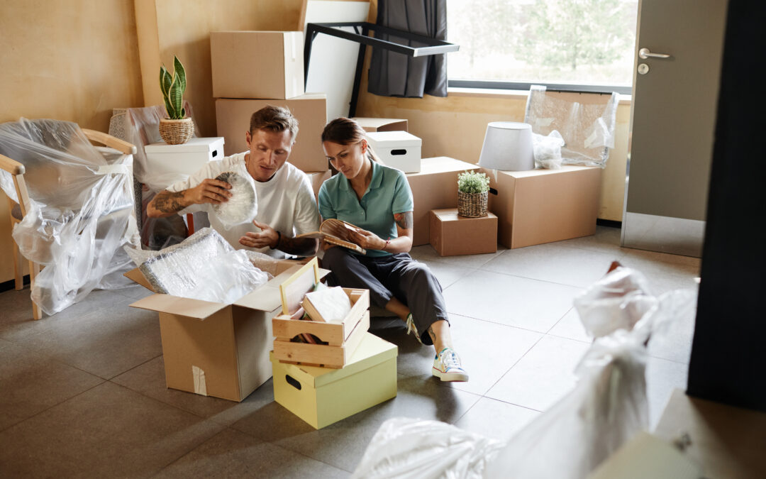 Ready to conquer the unpacking process? Don't miss this prime opportunity to declutter and edit your belongings. Whether you packed in a frenzy or had movers do it all, take a moment to reassess what truly sparks joy. Let's turn this task into a chance to create a fresh and organized new home.